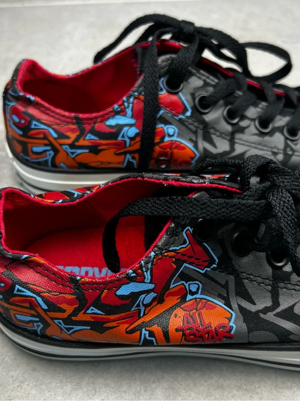 Converse Chuck Taylor All Star Graffiti Print Low Top Sneakers